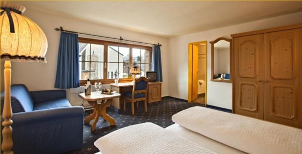 Familienhotel Alpina Breil/Brigels Ngoại thất bức ảnh